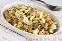Салат с жареными крабовыми палочками, грибами и яйцами